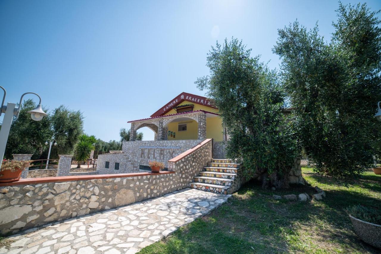Coppola Rossa Relax Bed & Breakfast Vieste Bagian luar foto