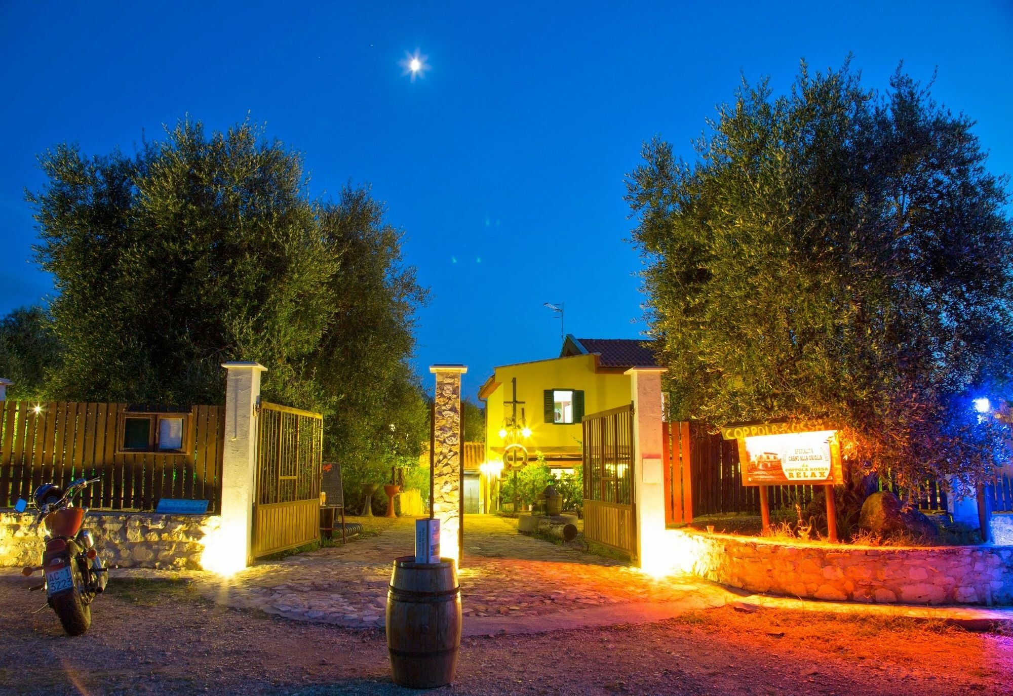 Coppola Rossa Relax Bed & Breakfast Vieste Bagian luar foto
